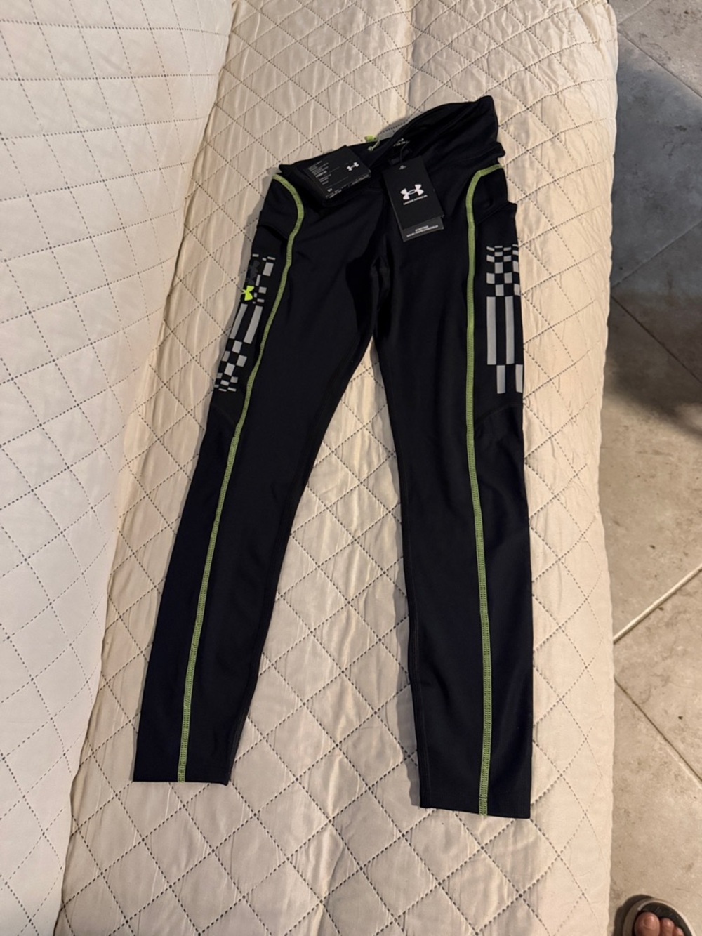 Under Armour Black Leggings with Lime Contrast and Reflective Panels